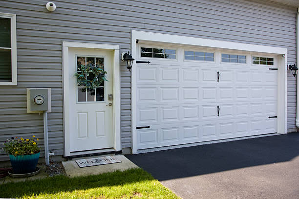 24/7 Emergency Garage Door Panel Replacement experts in Laymantown, VA